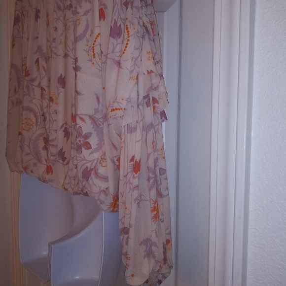 Free People Wild Flower Honey Blouson Floral Top - Picture 5 of 7